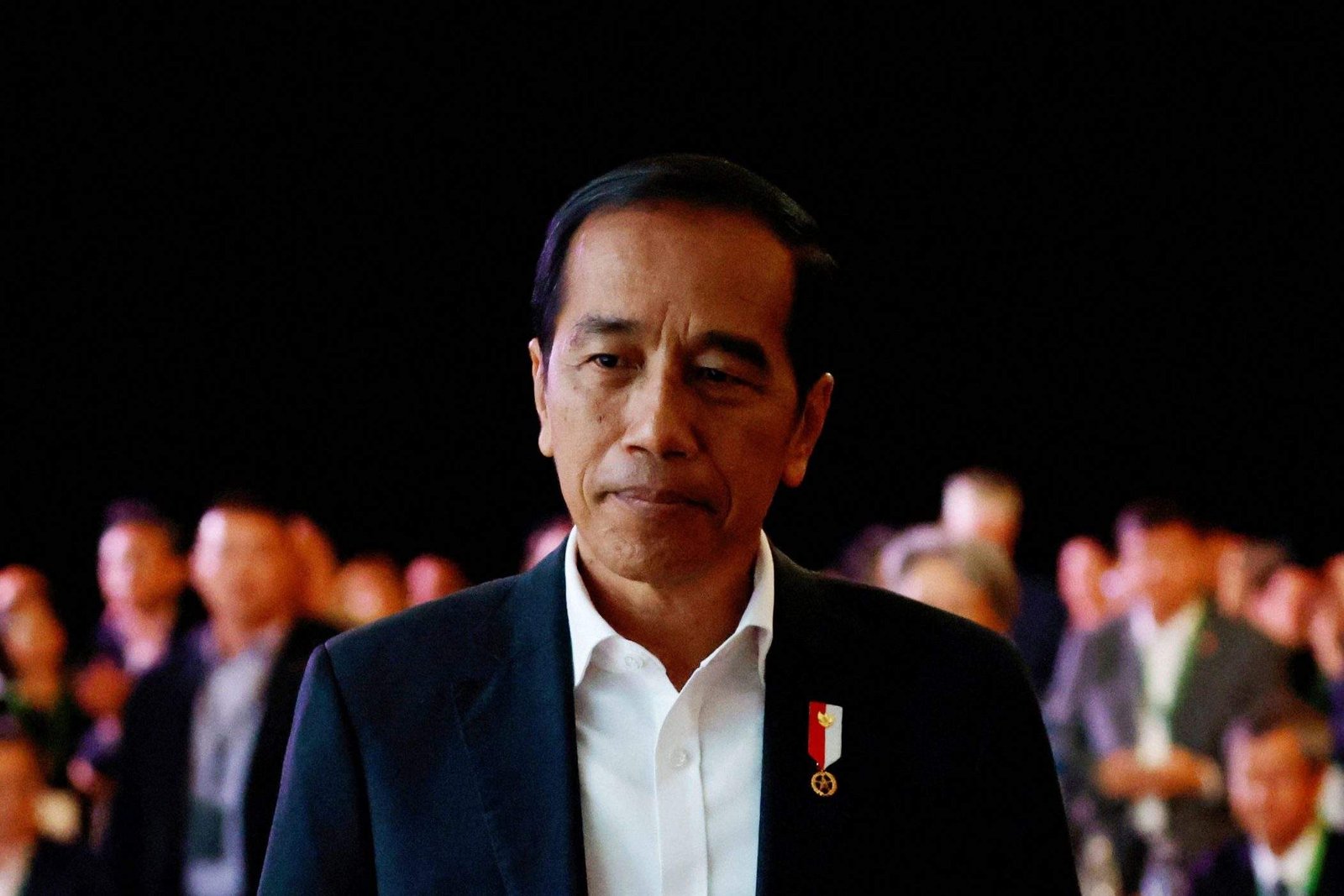Jokowi Was-Was Anggaran Negara Jebol: Sinyal Krisis Fiskal dan Tantangan Kebijakan Ekonomi Nasional