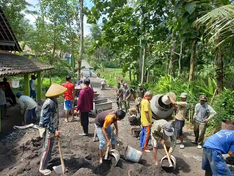 Mengapa Gotong Royong Masih Jadi Ciri Khas Bangsa Indonesia