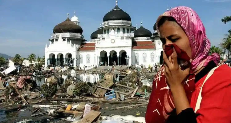 Tragedi Tsunami Aceh dan Kebangkitan dari Reruntuhan