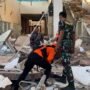 Gempa di NTT, Ribuan Susulan Membuat Warga Bertahan di Pengungsian