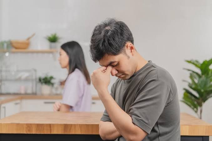 Cara Move On dari Mantan yang Masih Sering Terlintas di Pikiran